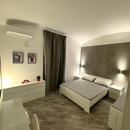Casa Savoia Guest house Naples