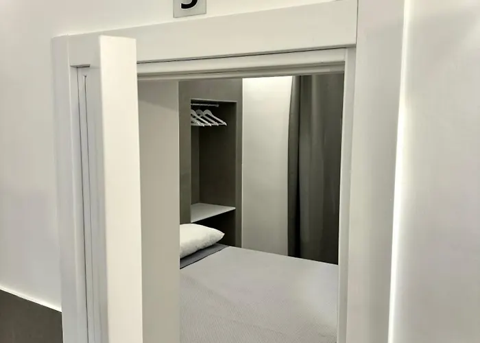 Casa Savoia 게스트하우스 4*