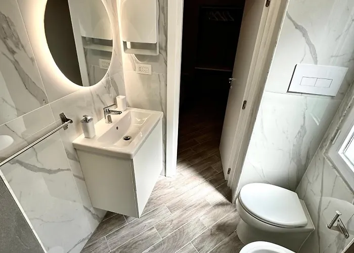 Casa Savoia 4* ナポリ